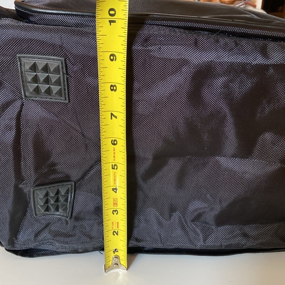 Johnny Walker Duffel Bag NWOT - Picture 13 of 13